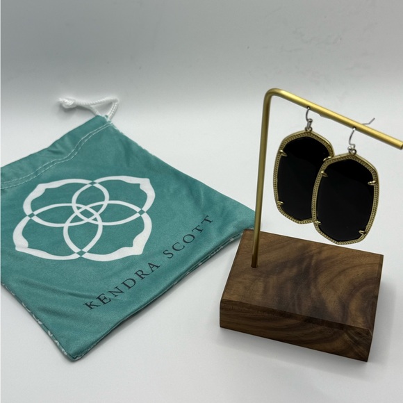 Kendra Scott Jewelry - Kendra Scott Elle Black and Gold Drop Earrings